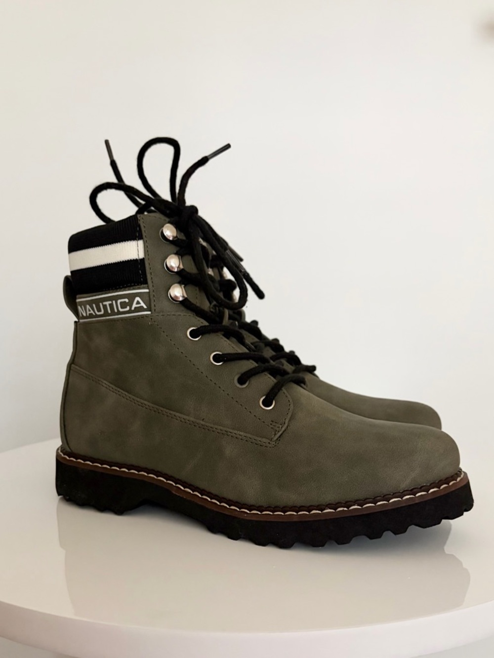 NWT NAUTICA Olive Green Galiah Ladies Casual Combat Boot, Size 7.5